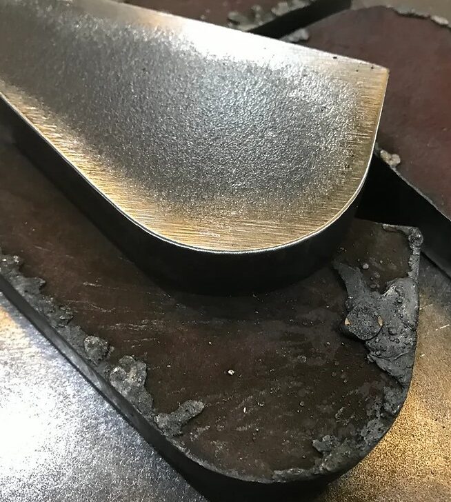 dm1100 DC plasma deburring results