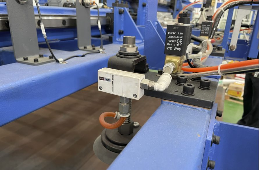 titan automation suction cup design